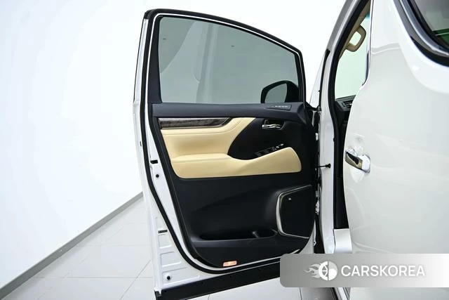 Toyota Elfa id 4261830 из Китая 36
