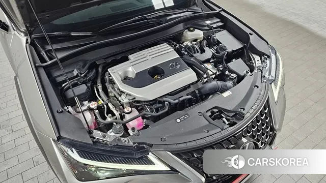 Lexus UX250h id 3620155 из Кореи 16