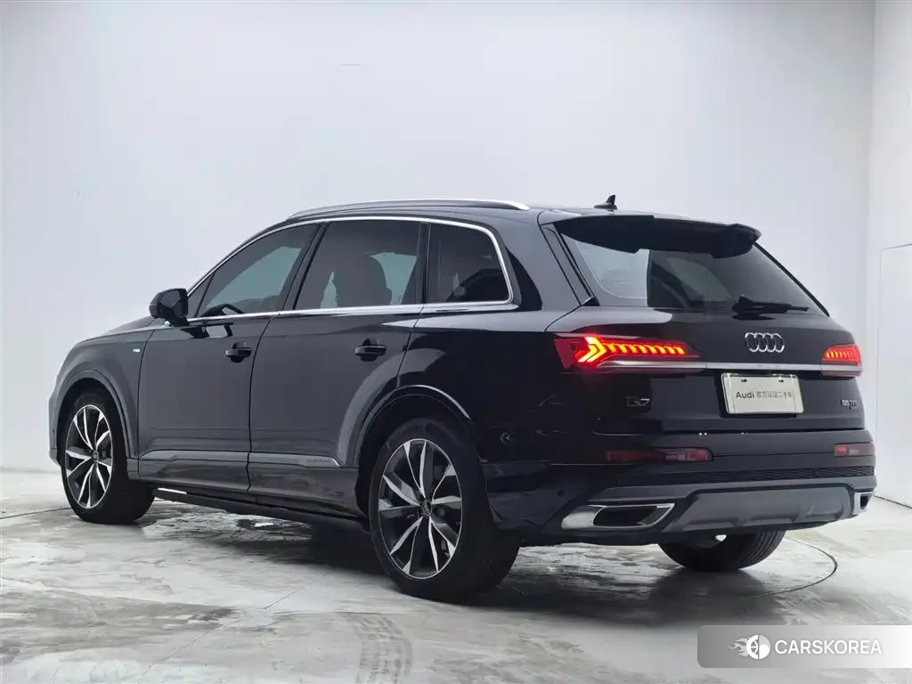 Audi Q7 id 4601728 из Китая 24