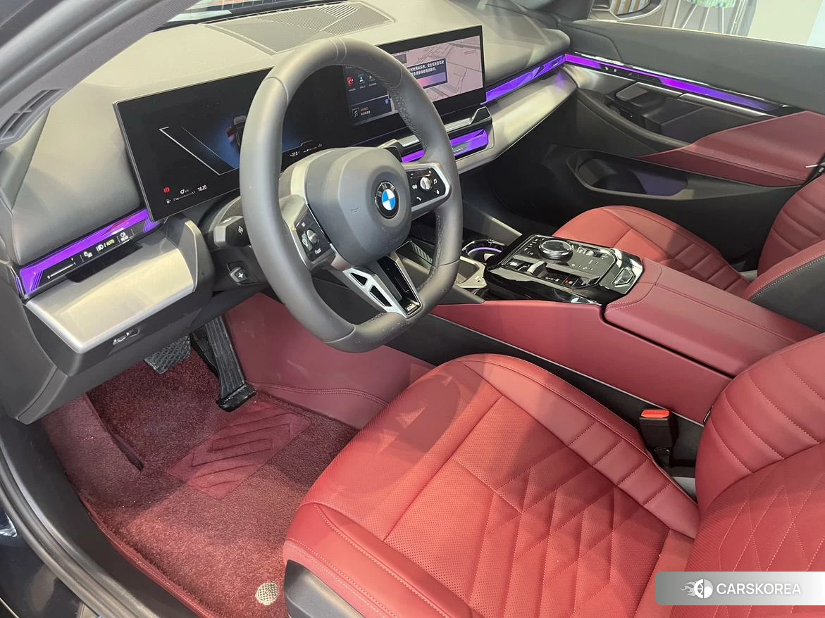BMW 5 series 2026 Черный из Китая, фото 6