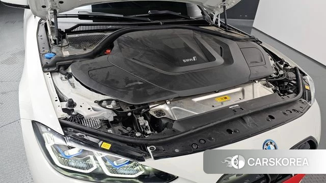 BMW i4 id 4571444 из Кореи 16