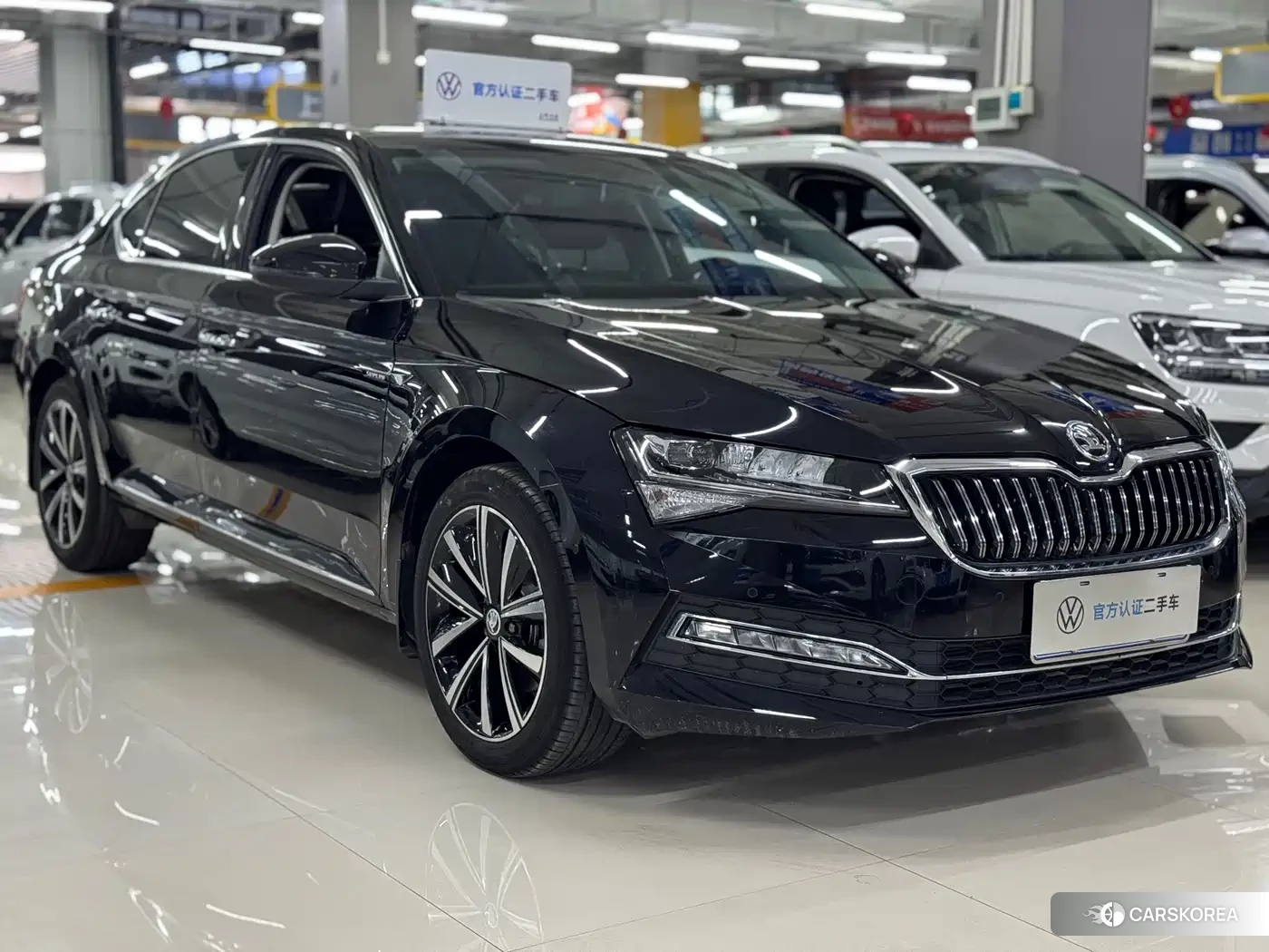 Skoda Superb id 4589522 из Китая 9