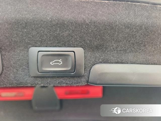 Audi A4L id 4182586 из Китая 14