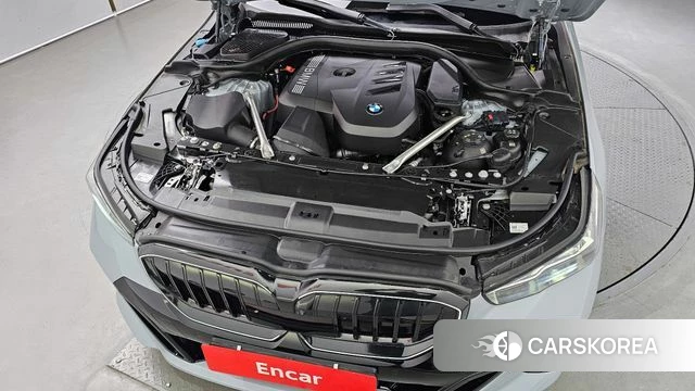 BMW 5 Series (G60) id 3896573 из Кореи 16