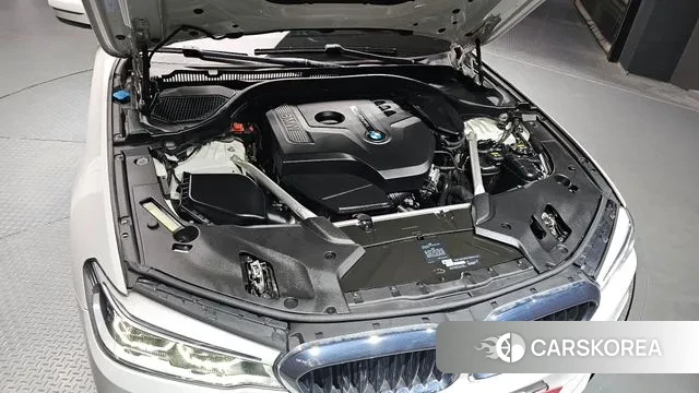 BMW 5 Series (G30) id 2990910 из Кореи 16