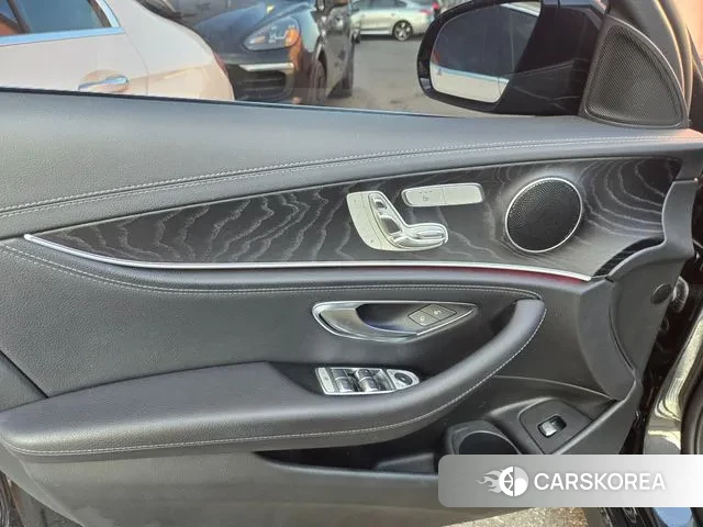 Mercedes-Benz E-Class W213 id 3417423 из Кореи 16