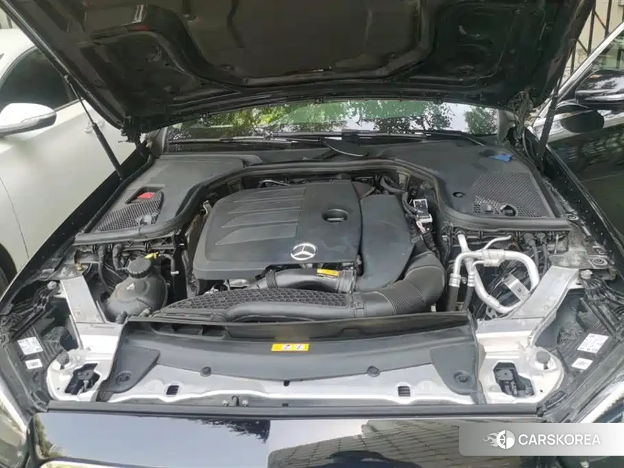 Mercedes-Benz E-Class id 4547268 из Китая 12