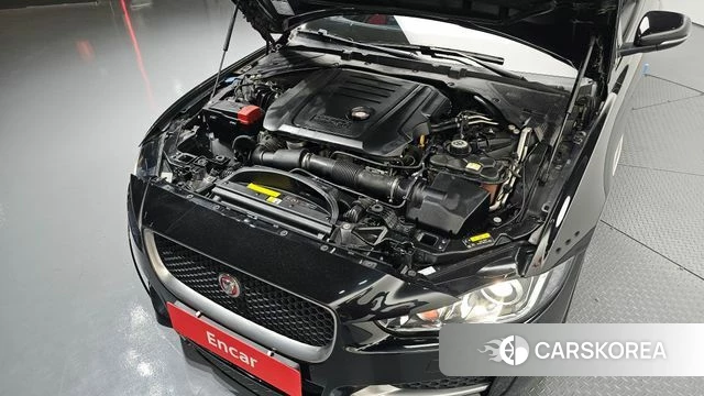 Jaguar XE id 3834795 из Кореи 16