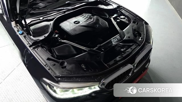 BMW 5 Series (G30) id 4317627 из Кореи 28