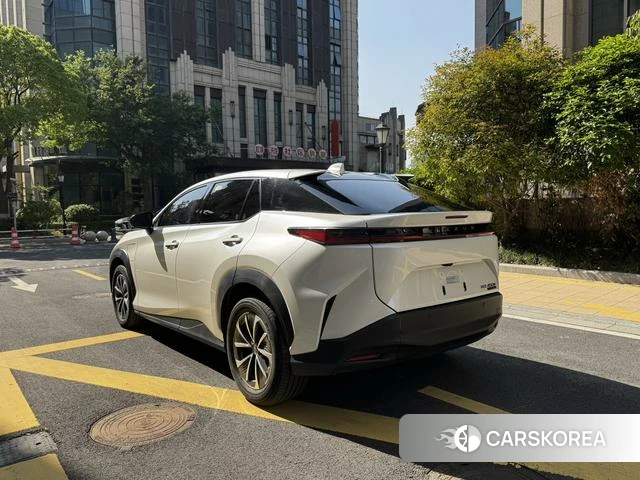 Lexus RZ id 4211229 из Китая 11