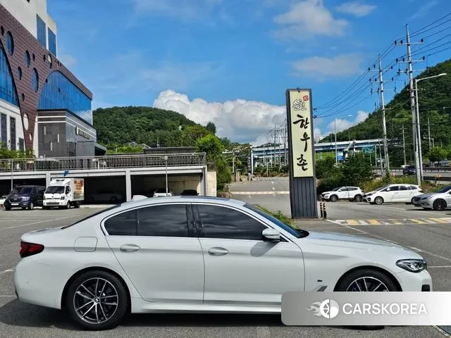 BMW 5 Series (G30) id 2889266 из Кореи 10