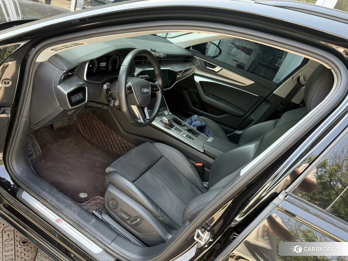 Audi A6 (import) 2021 Черный из Китая, фото 6