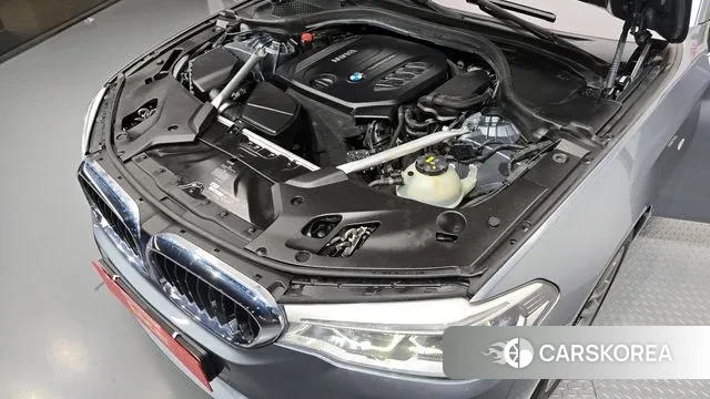 BMW 5 Series (G30) id 3363285 из Кореи 16