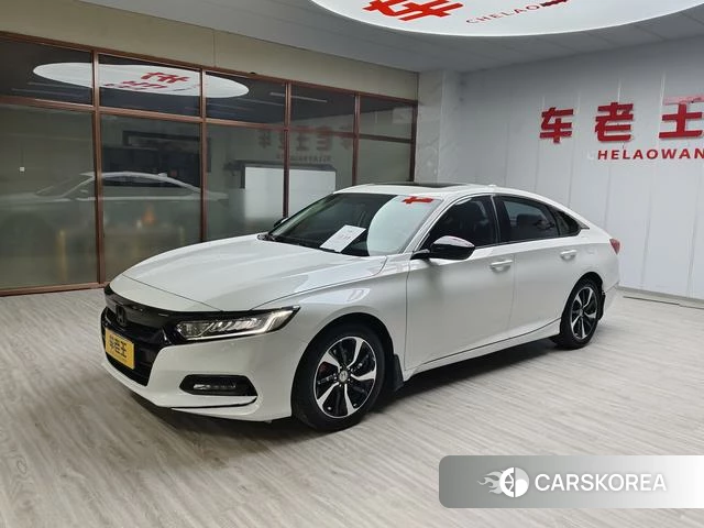 Honda Accord 2021 Белый из Китая, фото 6