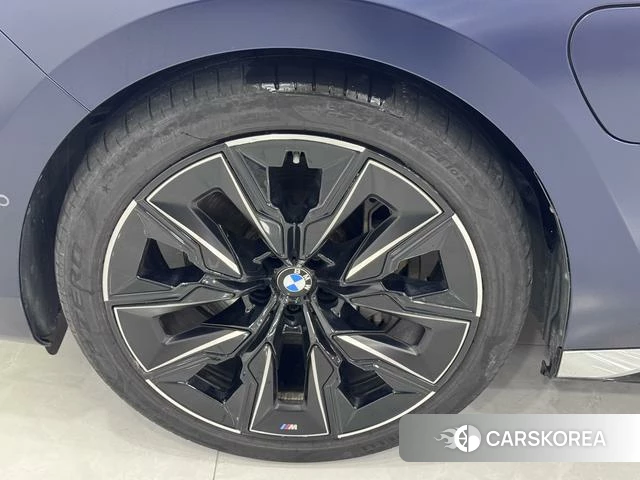 BMW i7 2023 Синий из Китая, фото 6
