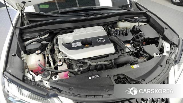 Lexus UX250h id 4667445 из Кореи 32