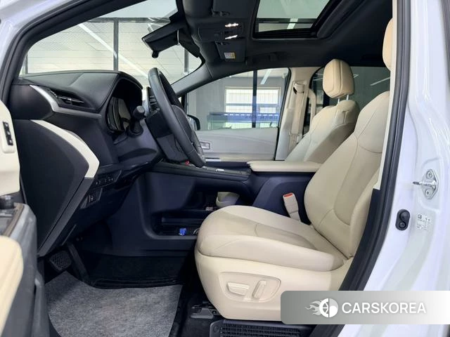 Toyota Grevia id 4301747 из Китая 17