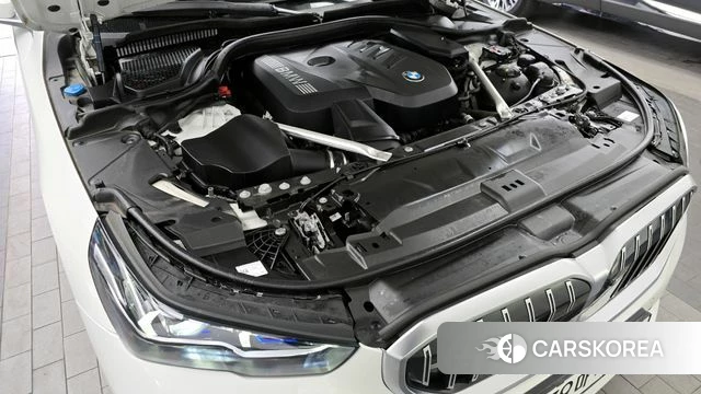BMW 5 Series (G60) id 4375564 из Кореи 28