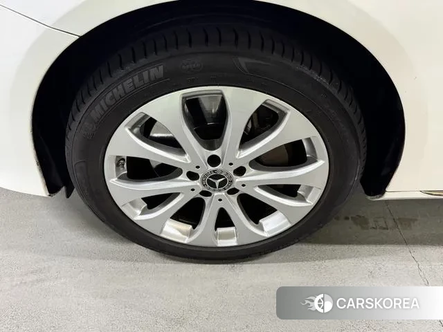 Mercedes-Benz E-Class W213 id 3469194 из Кореи 16