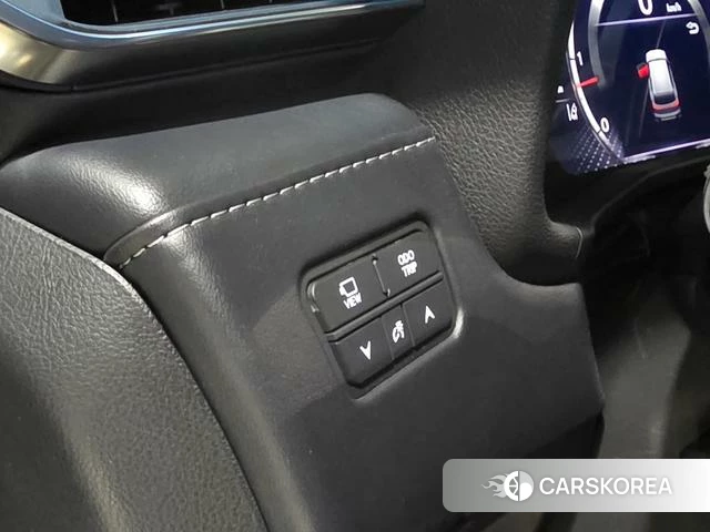 Lexus LX id 4262575 из Китая 29