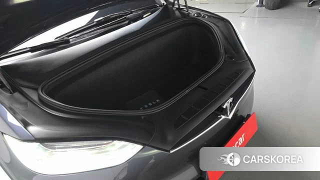 Tesla Model X id 4338789 из Кореи 34