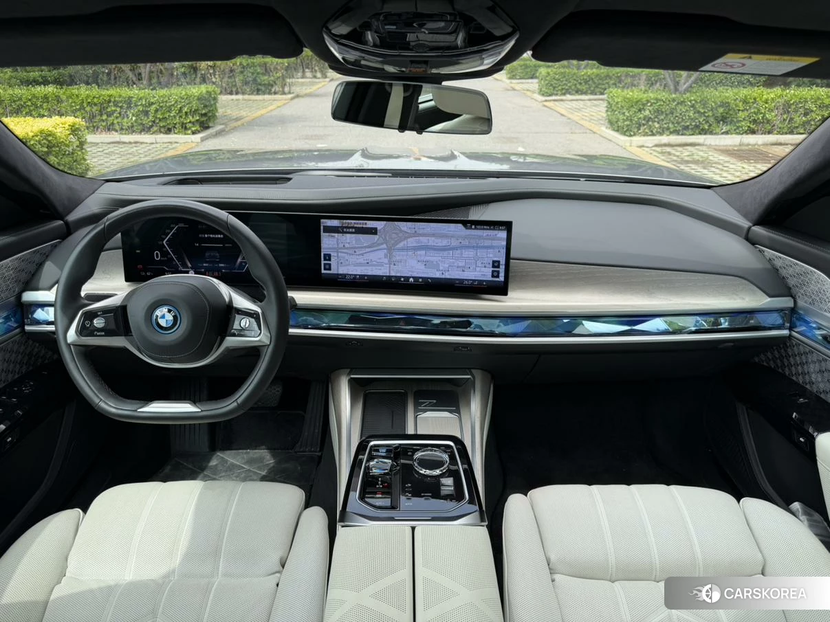 BMW i7 id 4515260 из Китая 8