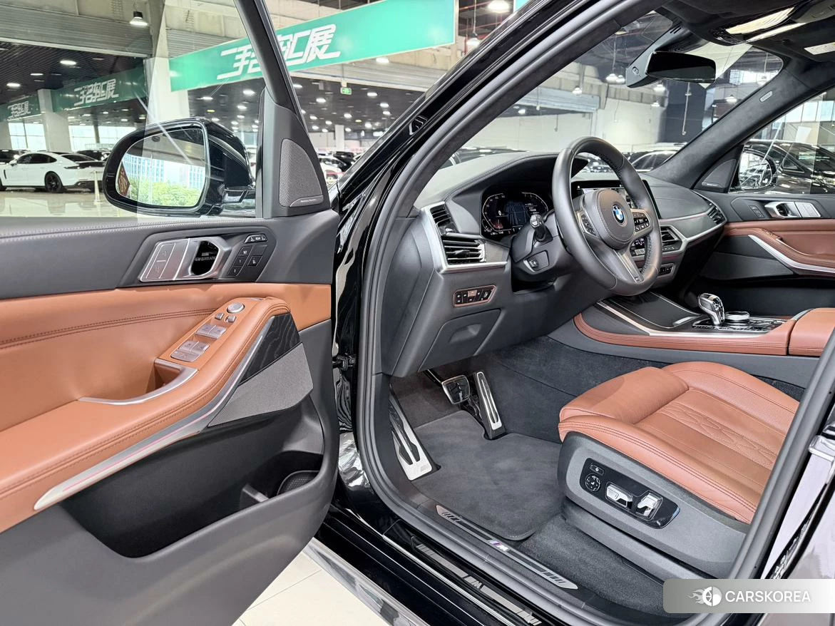 BMW X7 id 4441292 из Китая 17