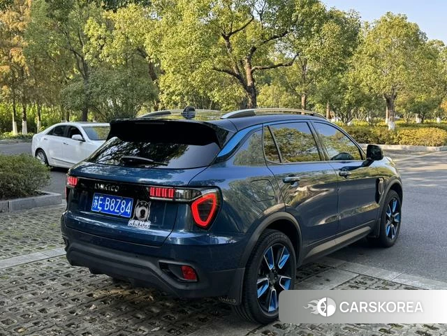 Lynk 01 2020 Синий из Китая, фото 6