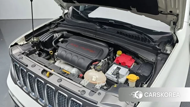 Jeep Renegade id 3651501 из Кореи 16