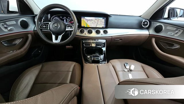 Mercedes-Benz E-Class W213 id 4294858 из Кореи 28