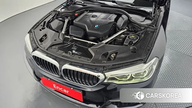 BMW 5 Series (G30) id 3319030 из Кореи 16