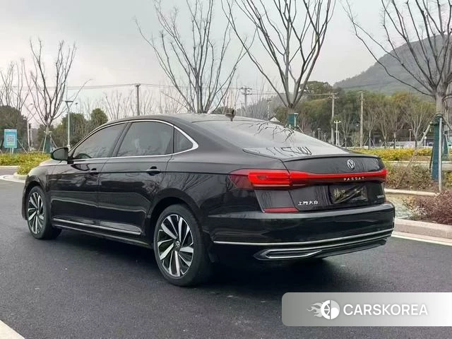 Volkswagen Passat 2022 Черный из Китая, фото 6