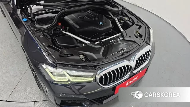 BMW 5 Series (G30) id 3629996 из Кореи 16