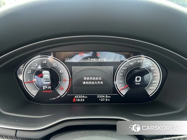 Audi A4L 2022 Темно-серый из Китая, фото 6