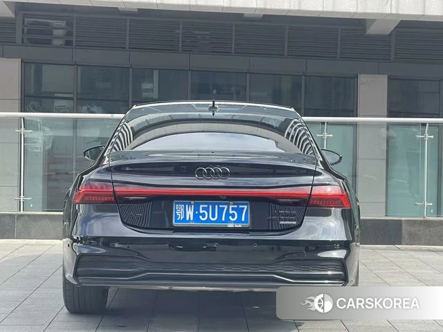 Audi A7L id 4276710 из Китая 13