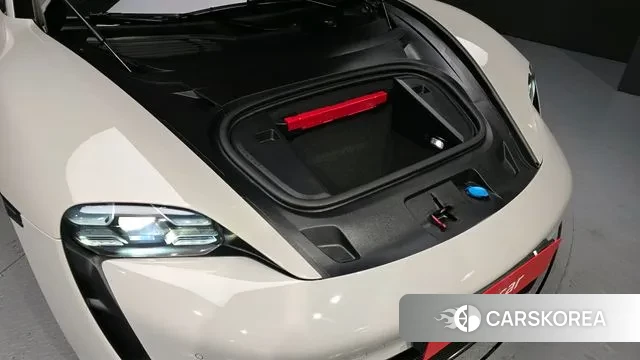 Porsche Taycan id 3697704 из Кореи 16