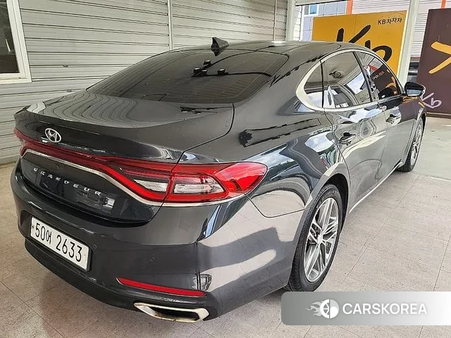 Hyundai Grandeur IG id 3210073 из Кореи 10