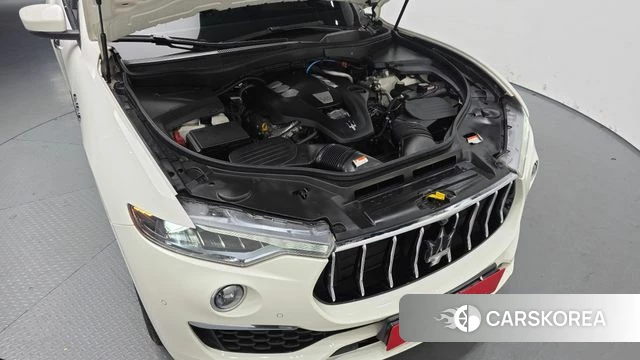 Maserati Levante id 3872632 из Кореи 16