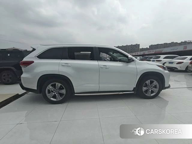 Toyota Highlander id 4290992 из Китая 7