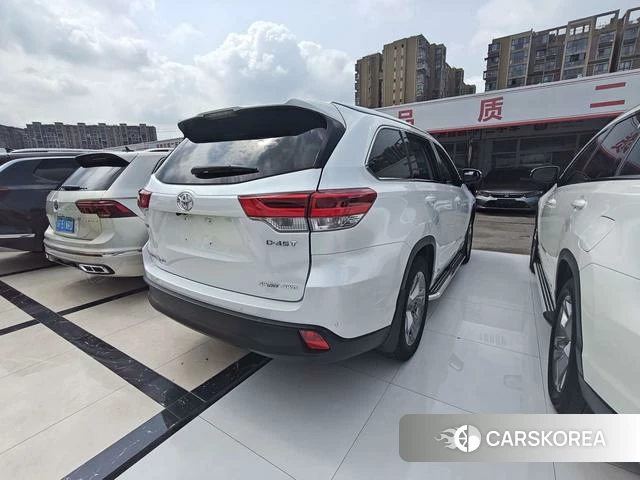 Toyota Highlander 2021 Белый из Китая, фото 6