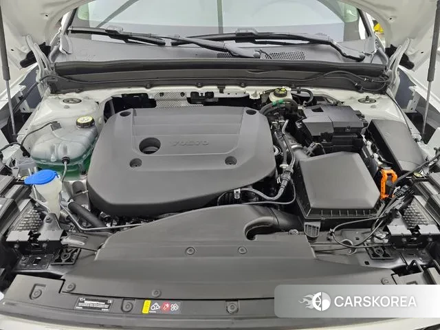 Volvo XC40 id 3757389 из Кореи 16