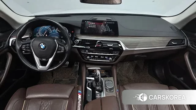 BMW 5 Series (G30) id 3018806 из Кореи 16