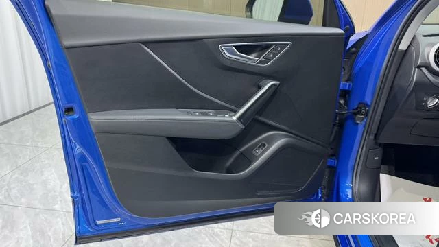 Audi Q2L id 4258406 из Китая 14