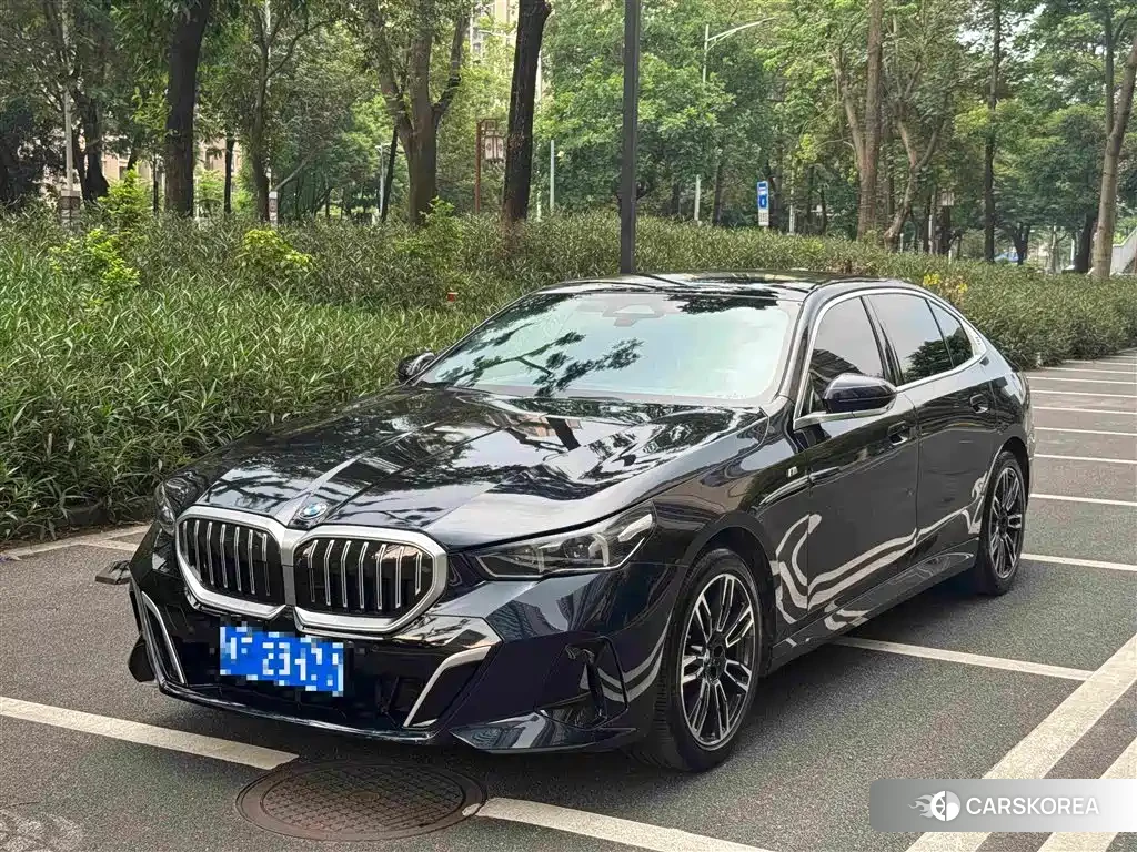 BMW 5 series 2024 Черный из Китая, фото 6