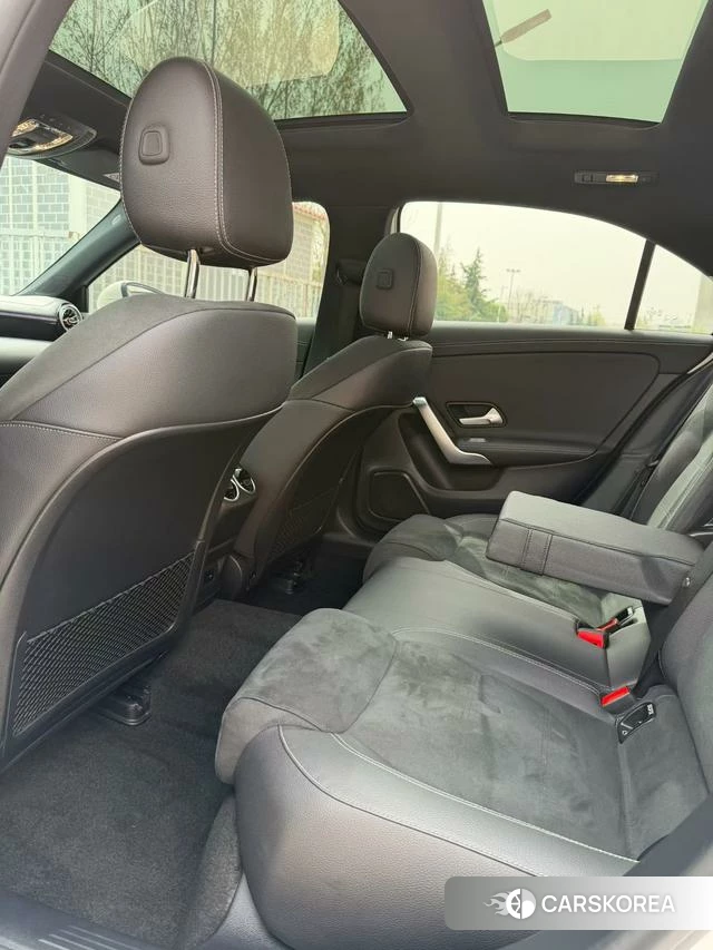 Mercedes-Benz Class A 2021 Белый из Китая, фото 6