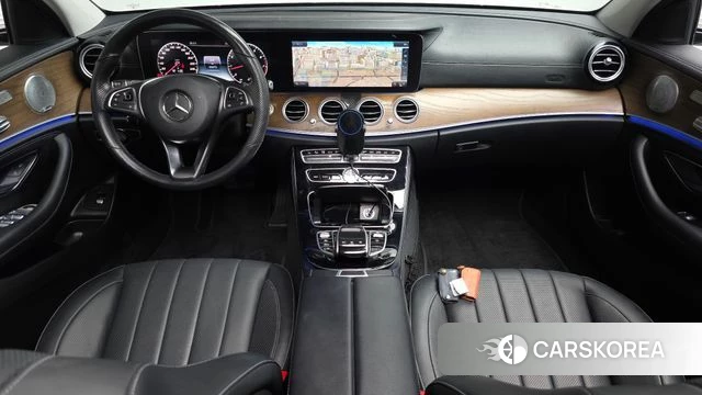 Mercedes-Benz E-Class W213 id 4605469 из Кореи 31