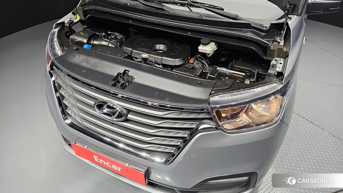 Hyundai The New Grand Starex id 1713621 из Кореи 16