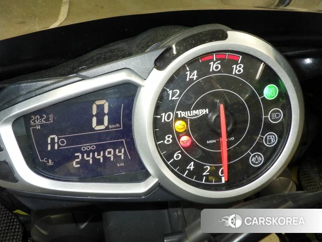 Triumph DAYTONA 675SE id 3946627 из Японии 28