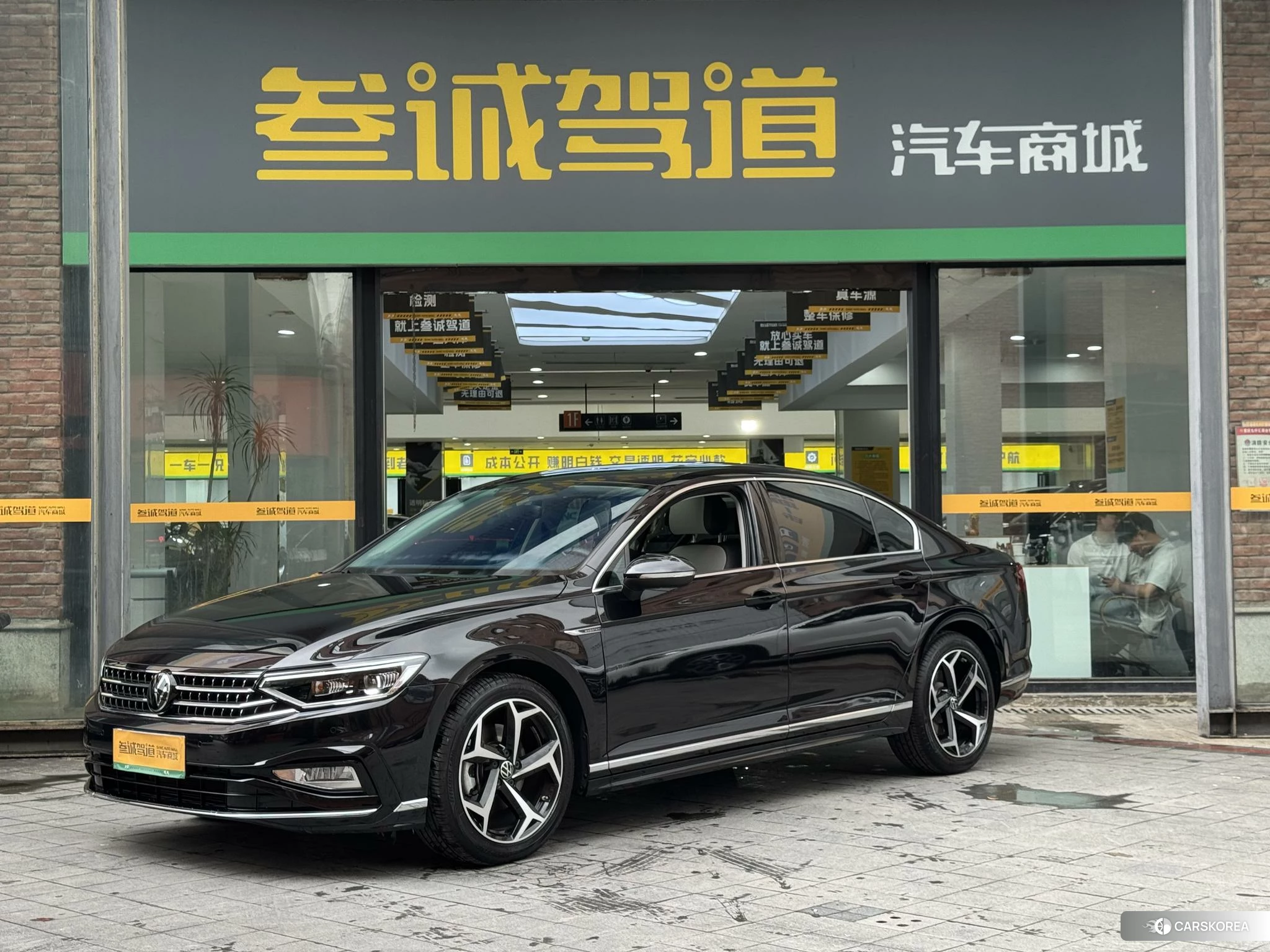 Volkswagen Magotan id 4492681 из Китая 13