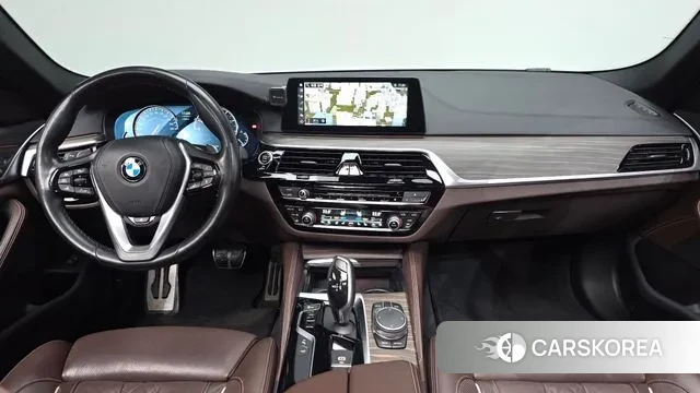 BMW 5 Series (G30) id 3547786 из Кореи 16